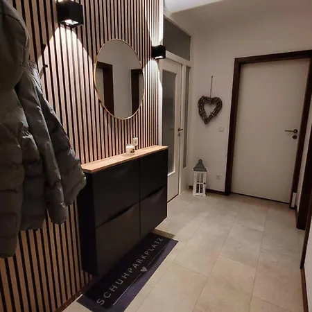 Hedy Apartment *